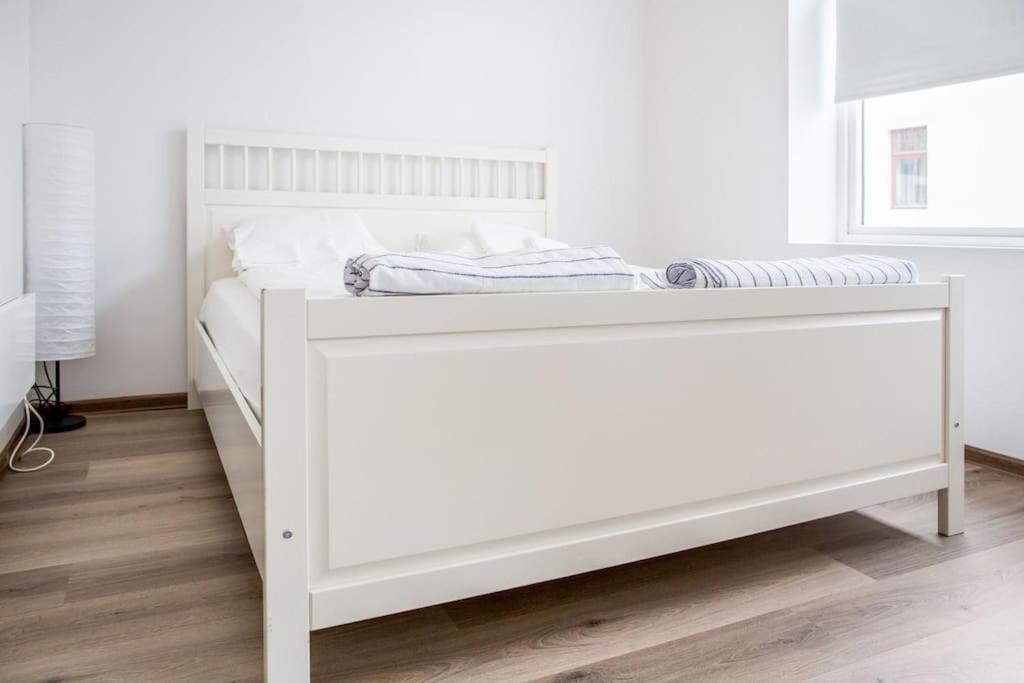 Free Parking Space, 2 Bed Room, Short Walk To Brosundet Ålesund Exteriör bild